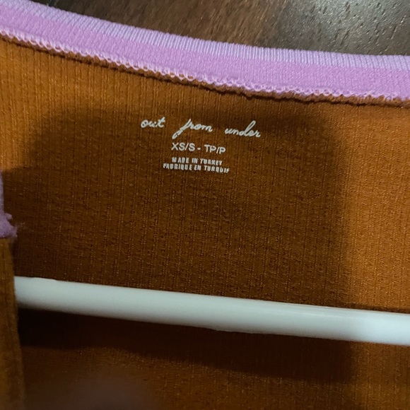 Urban outfitters out from under top - Picture 2 of 2